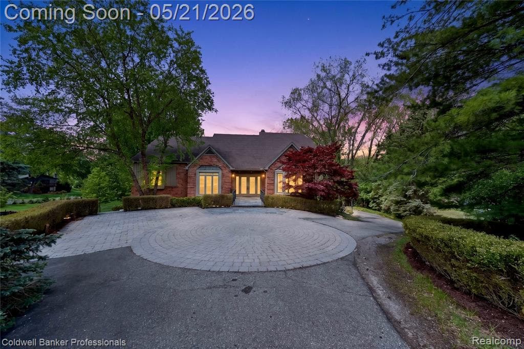 2076 Shore Hill Court